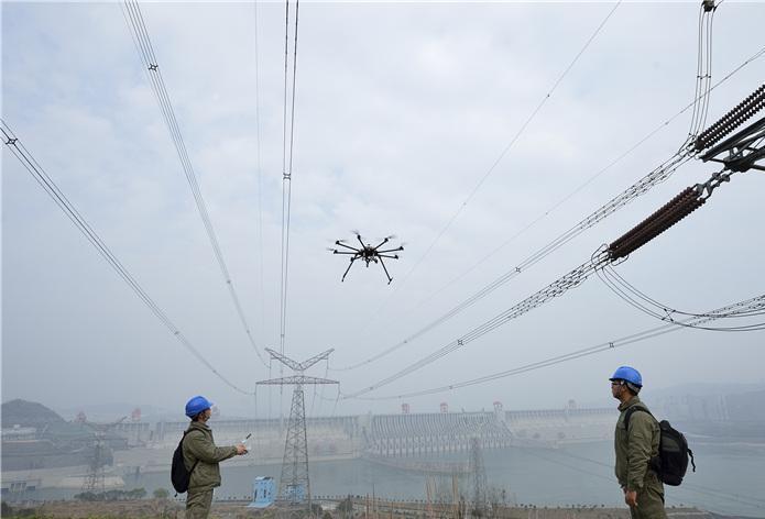 千里眼工業(yè)無人機在電力巡檢中發(fā)揮優(yōu)勢(圖2)